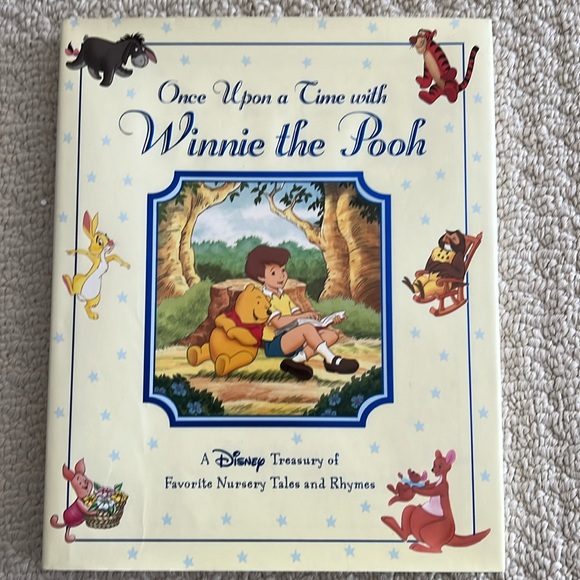 Disney Other - Disney’s Winnie the Pooh story book treasury